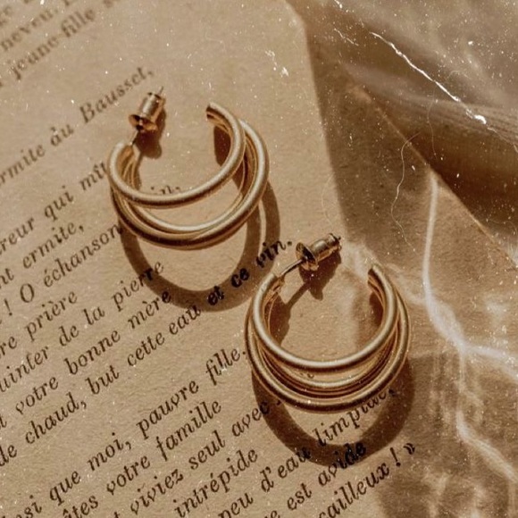 Hoops earrings - Picture 1 of 4